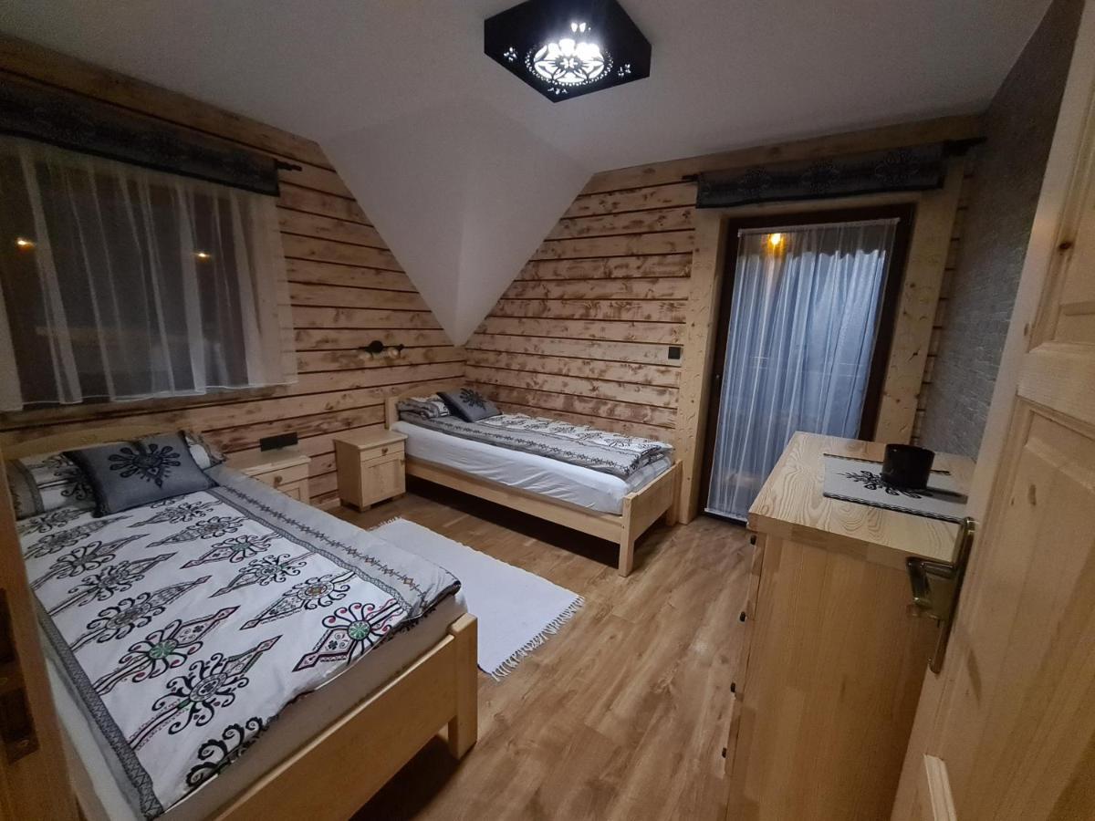Domek U Jarzabkow Ciche  Luaran gambar